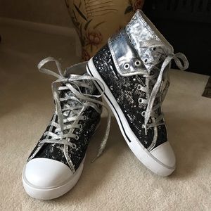 3/$25 Gotta Flurt, Sequins Sneakers, Size 4